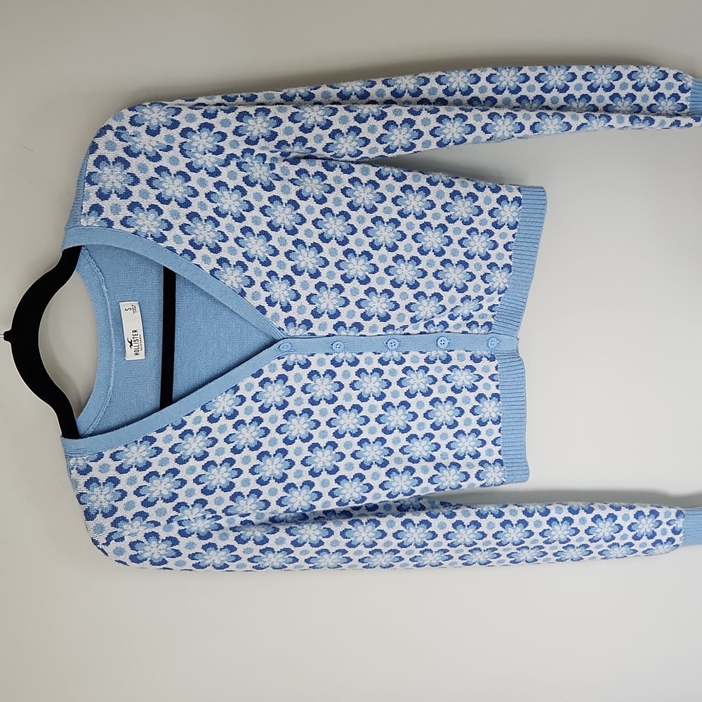 Hollister Cardigan Sweater Blue & White Floral Size Small EUC